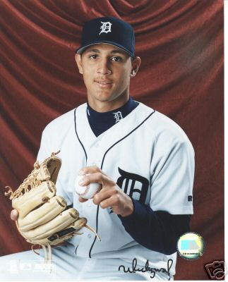 WIL LEDEZMA DETROIT TIGERS SIGNED 8X10 PHOTO W/COA