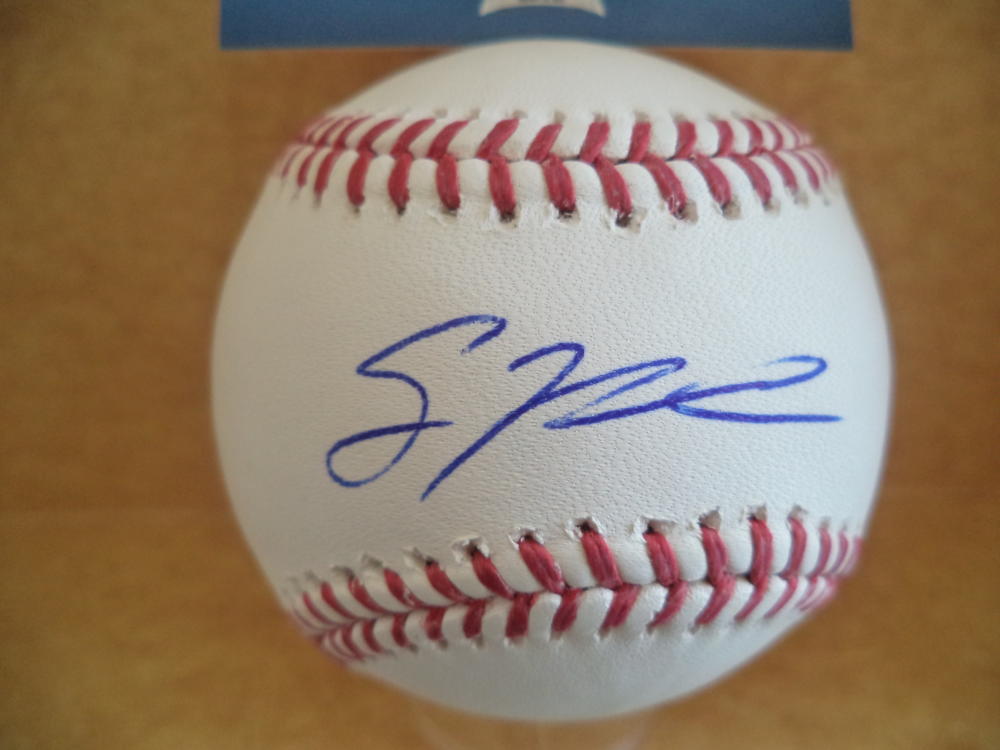 SEAN NEWCOMB ATLANTA BRAVES ROOKIE YEAR SIGNED AUTO ML BASEBALL BECKETT R01016