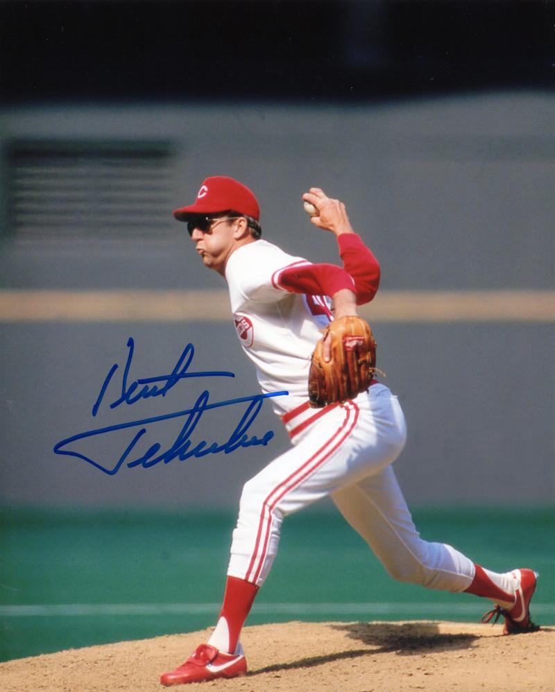KENT TEKULVE CINCINNATI REDS ACTION SIGNED AUTOGRAPHED 8X10 PHOTO W/COA