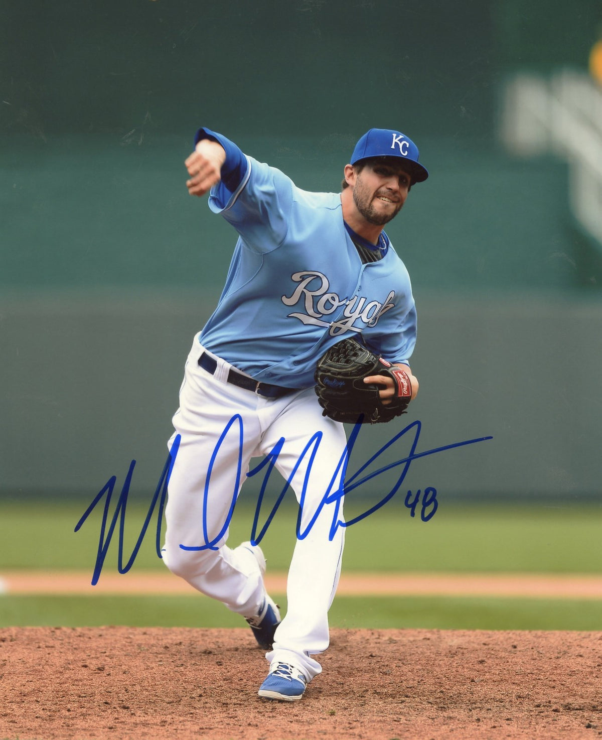 MICHAEL MARIOT KANSAS CITY ROYALS PITCHING AUTOGRAPHED SIGNED 8X10