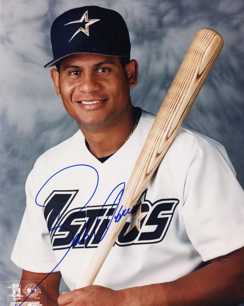 BOBBY ABREU HOUSTON ASTROS SIGNED AUTOGRAPHED OUTFIELD 8X10 PHOTO W/COA