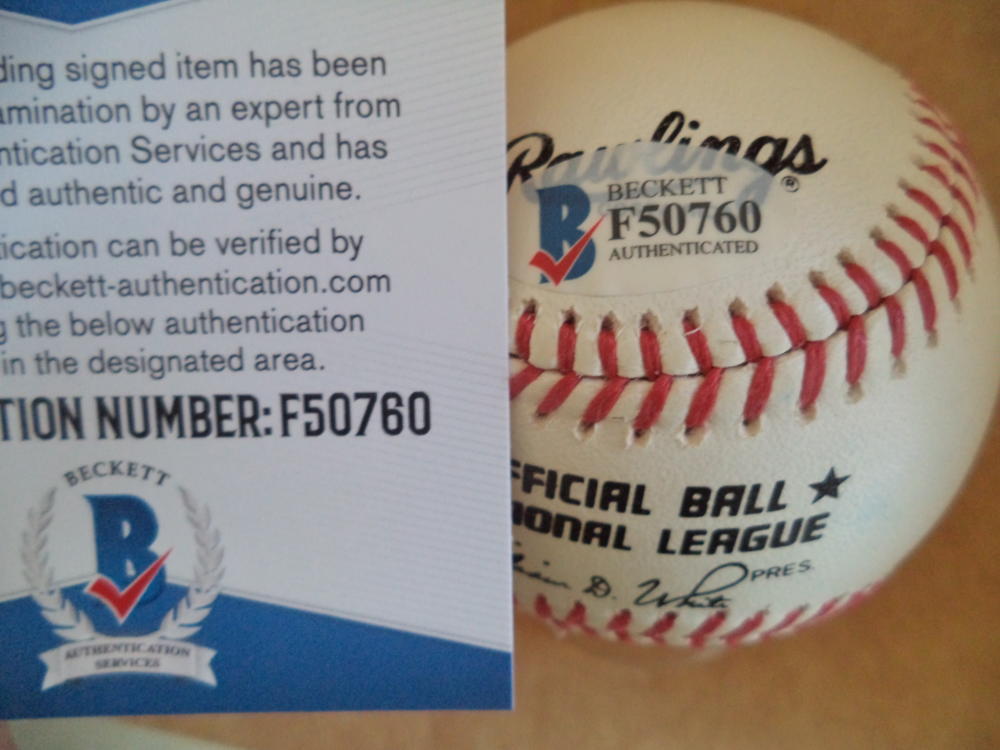 JEFF TREADWAY BRAVES/REDS SIGNED AUTOGRAPHED N.L. BASEBALL BECKETT F50760