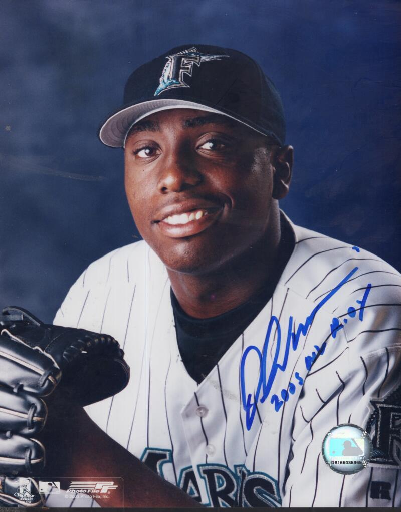 DONTRELLE WILLIS MARLINS NL ROY SIGNED AUTOGRAPHED 8X10 PHOTO W/ COA