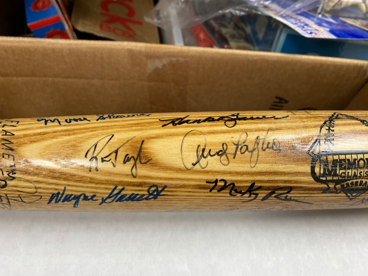 MLB LEGENDS SIGNED JOE DIMAGGIO CHILDRENS HOSPITAL BAT W/COA BROOKS ROBINSON + C