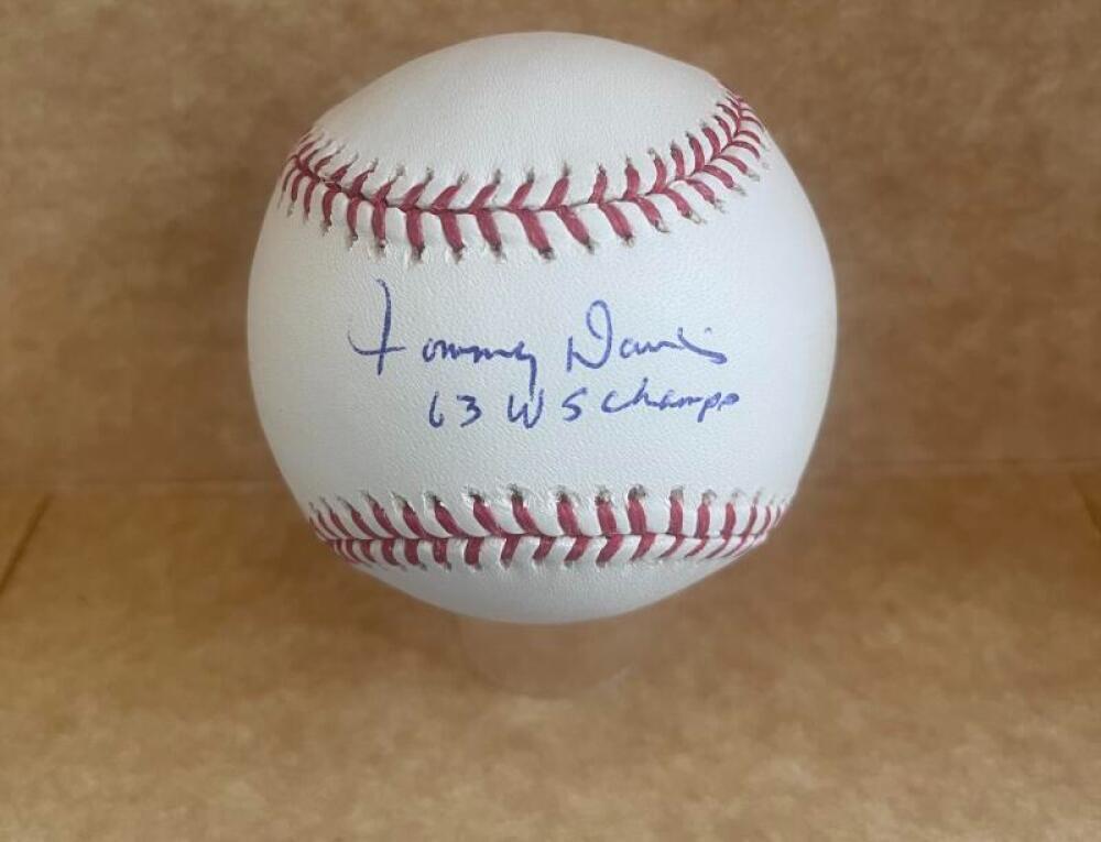 TOMMY DAVIS 63 WS CHAMPS SIGNED AUTO M.L. BASEBALL BECKETT AUTH
