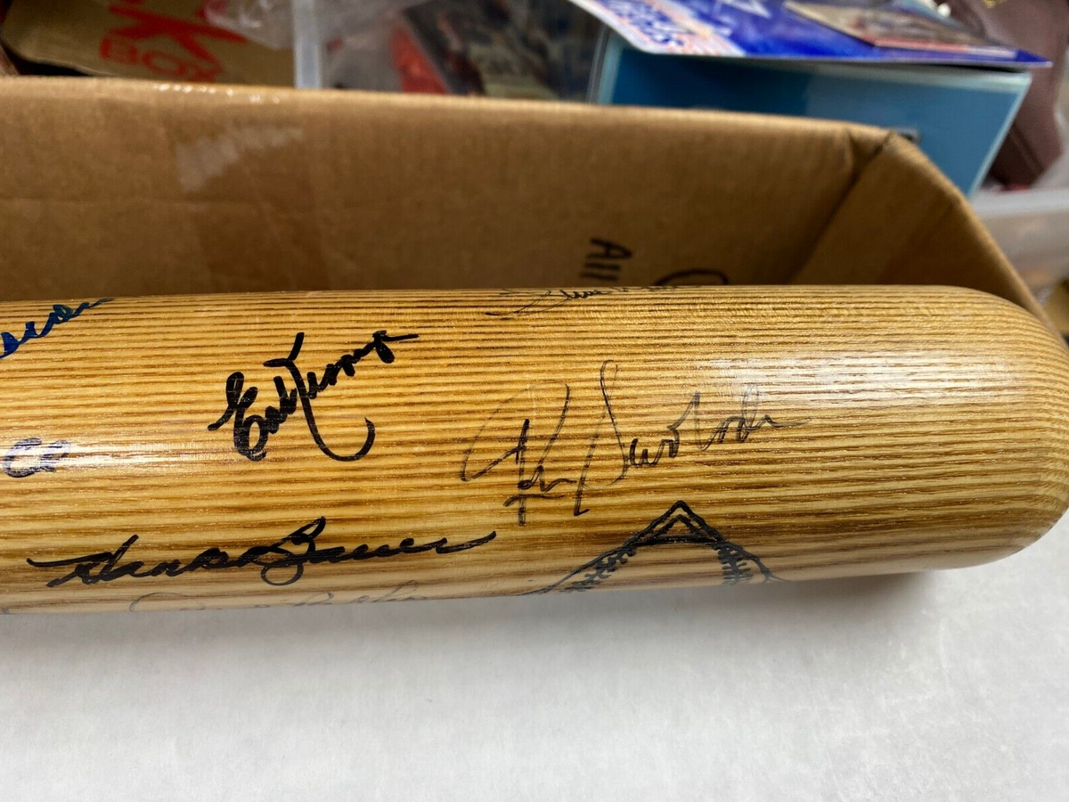 MLB LEGENDS SIGNED JOE DIMAGGIO CHILDRENS HOSPITAL BAT W/COA BROOKS ROBINSON + C