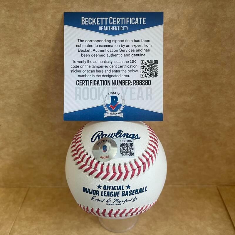 YOELQUI CESPEDES WHITE SOX SIGNED AUTO M.L. BASEBALL BECKETT R98280