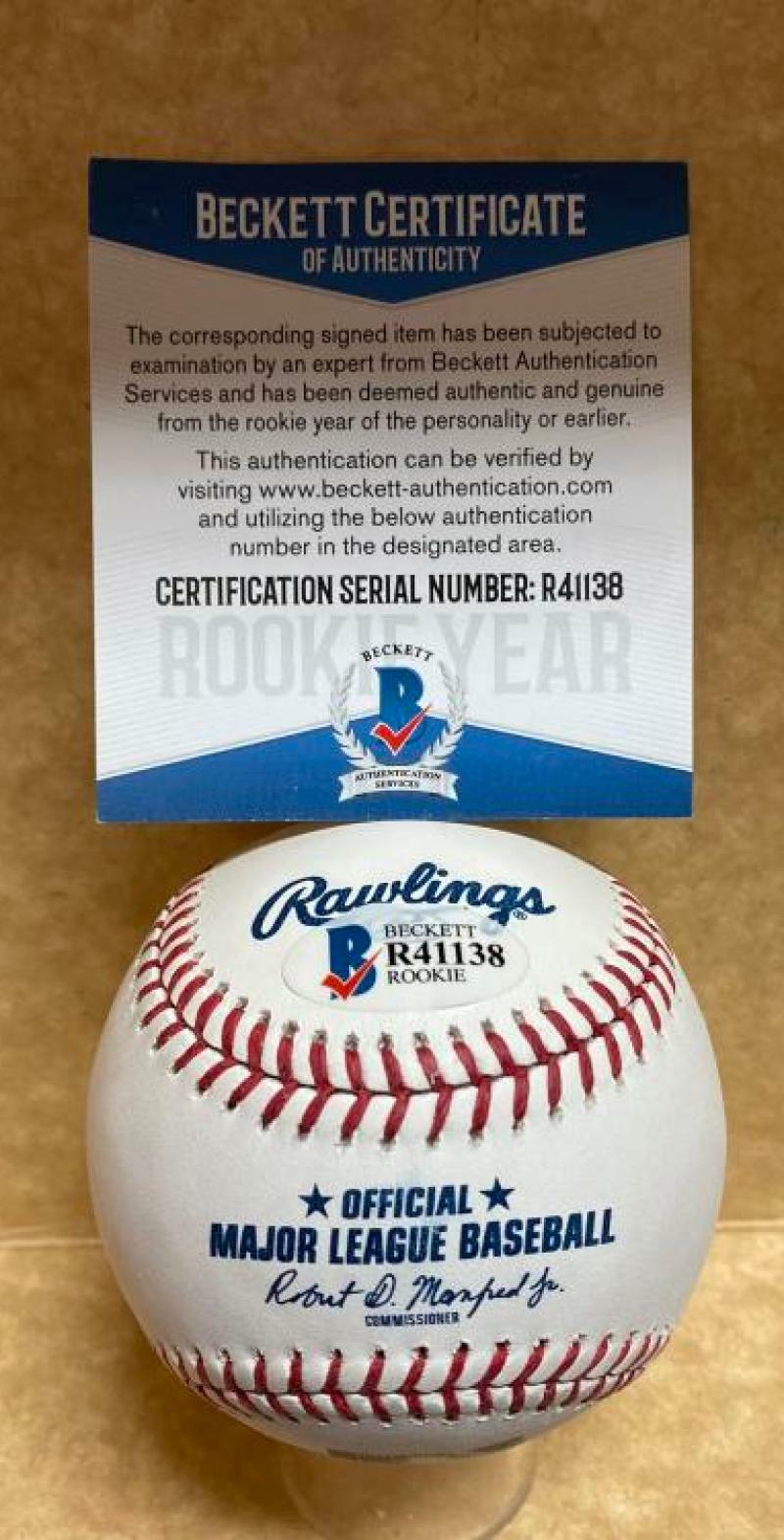 ROBERT PUASON OAKLAND A'S ROOKIE YEAR SIGNED AUTO M.L. BASEBALL BECKETT R41138