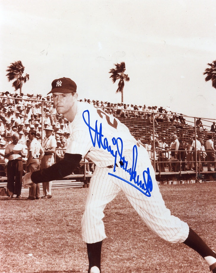 MICKEY MCDERMOTT NEW YORK YANKEES SIGNED AUTOGRAPHED 8X10 PHOTO