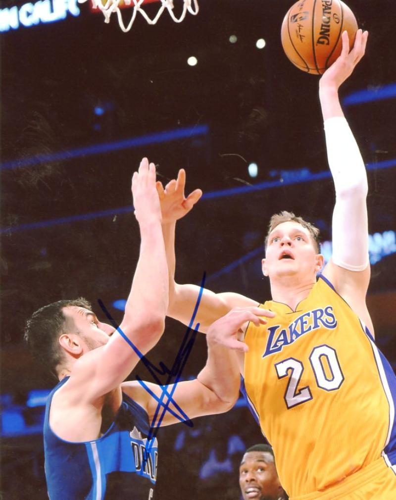 TIMOFEY MOSGOV LOS ANGELES LAKERS SIGNED AUTOGRAPHED 8X10 PHOTO W/COA