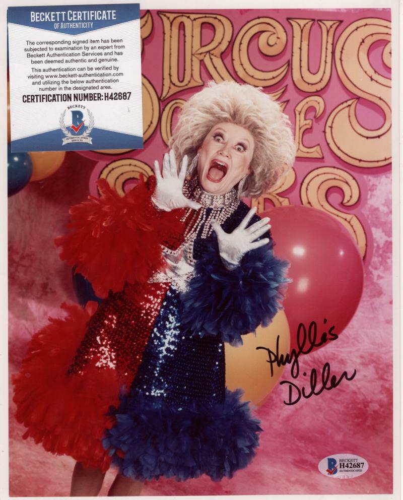 PHYLLIS DILLER COMEDY GREAT SIGNED AUTOGRAPHED 8X10 PHOTO BECKETT H42687
