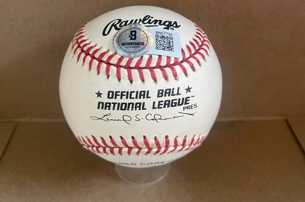 DUKE SNIDER BROOKLYN DODGERS SIGNED VINTAGE N.L. BASEBALL BECKETT AUTH