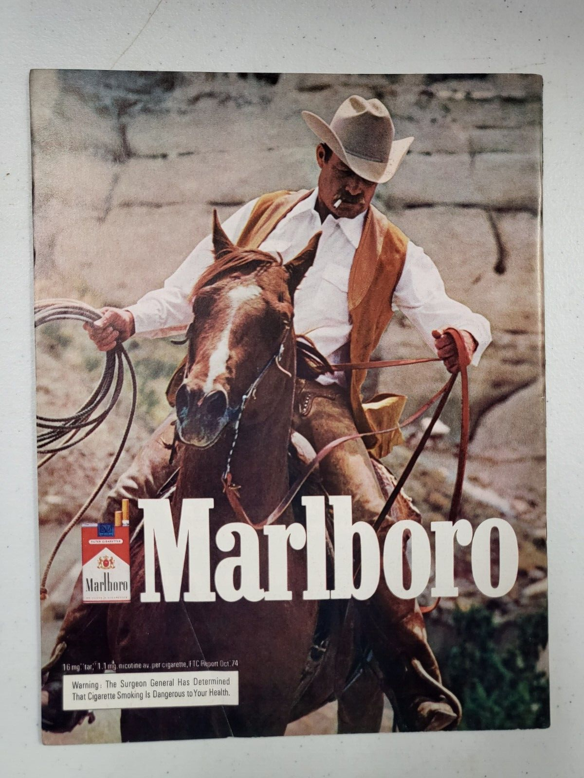 1975 MLB BASEBALL CLEVELAND INDIANS PROGRAM & SCORECARD