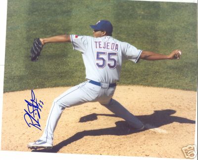 ROBINSON TEJADA TEXAS RANGERS SIGNED 8X10 PHOTO
