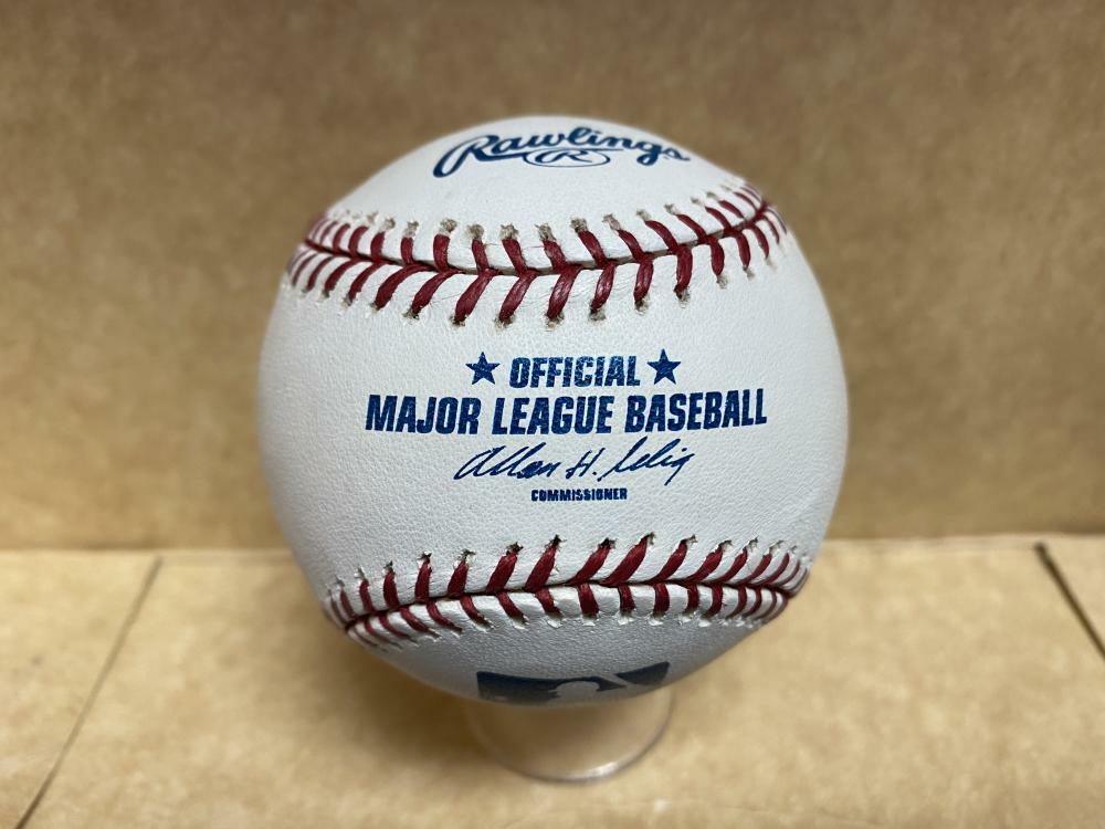 ANGEL BERROA ROY 2003 ROYALS SIGNED AUTOGRAPHED M.L. BASEBALL W/ COA
