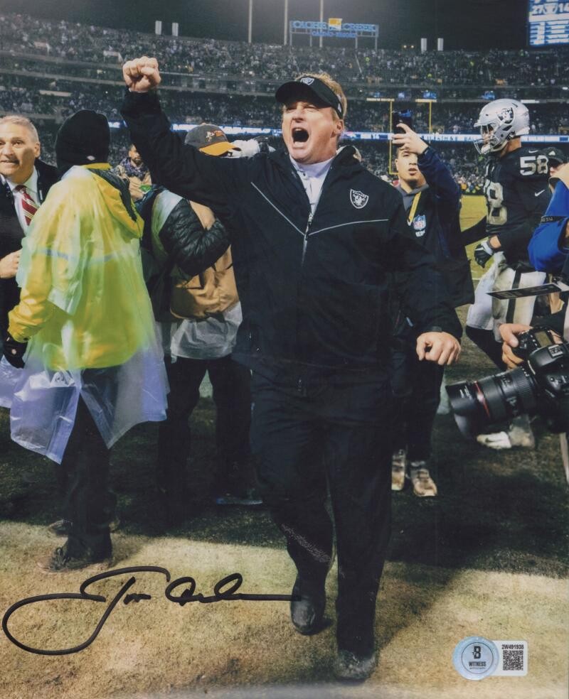JON GRUDEN OAKLAND RAIDERS SIGNED AUTOGRAPHED 8X10 PHOTO BECKETT WITNESS
