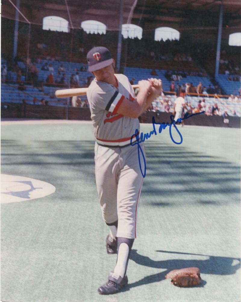 GLENN BORGMANN MINNESOTA TWINS SIGNED AUTOGRAPHED 8X10 PHOTO W/ COA