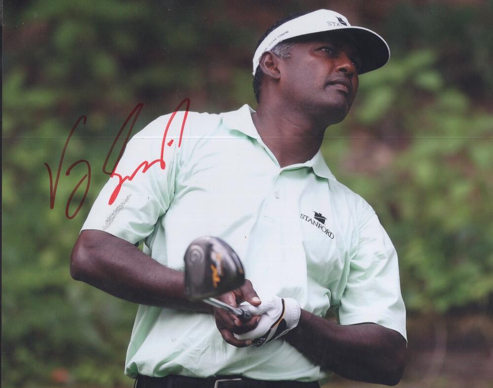 VIJAY SINGH FAMOUS GOLFER SIGNED AUTOGRAPHED 8X10 PHOTO W/ COA