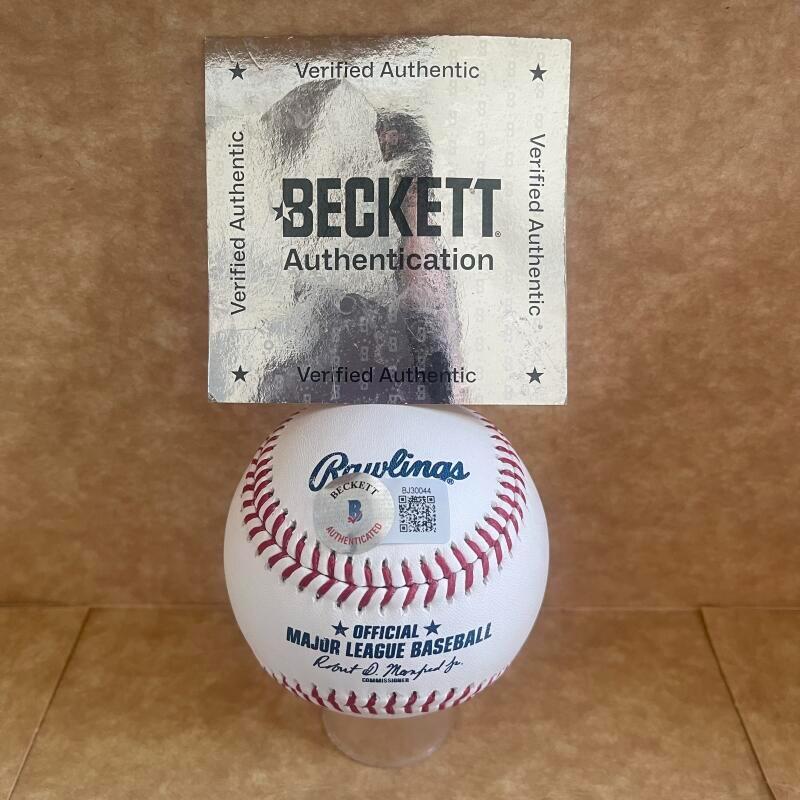 VICTOR ACOSTA REDS SIGNED AUTOGRAPHED M.L. BASEBALL BECKETT AUTH