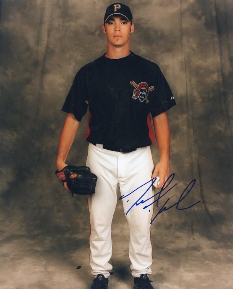 DAVID DAVIDSON PITTSBURGH PIRATES SIGNED AUTOGRAPHED 8X10 PHOTO W/ COA