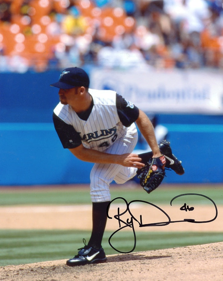 RYAN DEMPSTER MIAMI MARLINS SIGNED AUTOGRAPHED 8X10 PHOTO