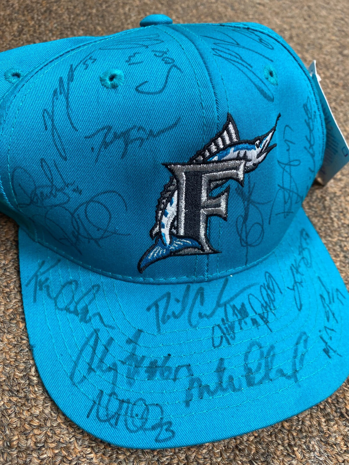 FLORIDA MARLINS TEAM SIGNED SNAPBACK HAT NOLASCO MILLER VOLSTAD JOHNSON MORE +++