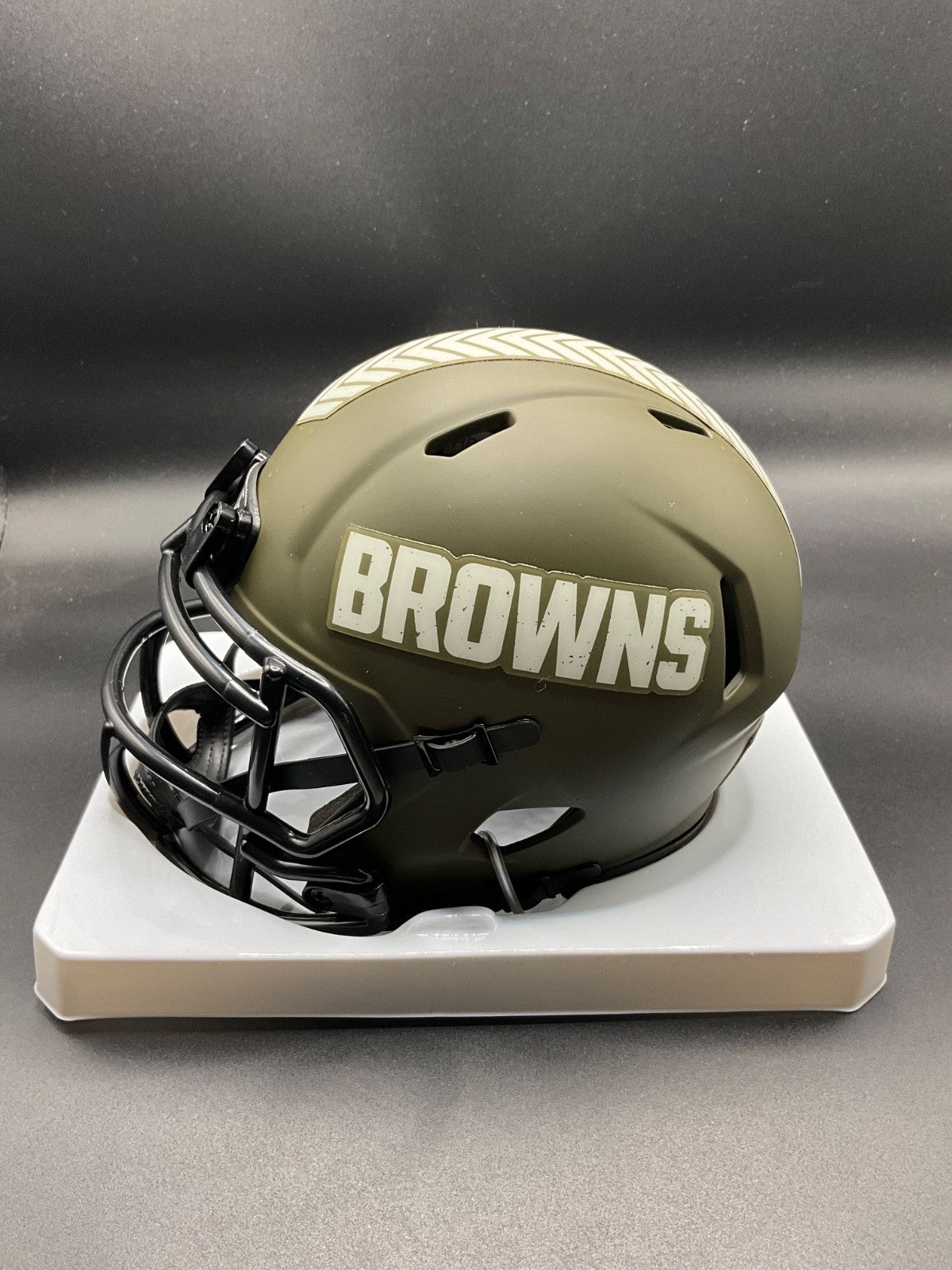 Josh Gordon Signed Cleveland Browns Salute to Service Mini Helmet Beckett Auto
