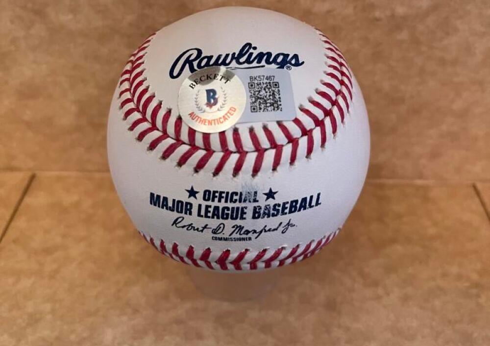 JEAN SEGURA PHILLIES/MARLINS SIGNED AUTOGRAPHED M.L. BASEBALL BECKETT AUTH