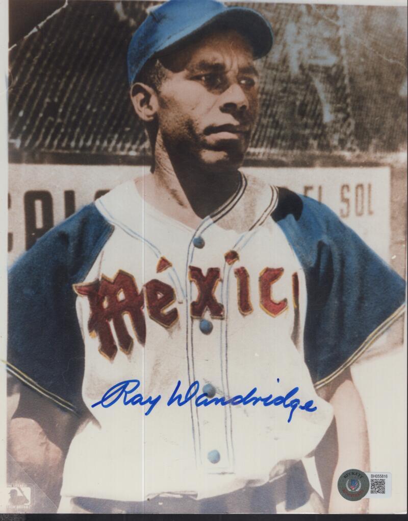RAY DANDRIDGE NEGRO LEAGUES HOF SIGNED AUTO 8X10 PHOTO BECKETT BH055816
