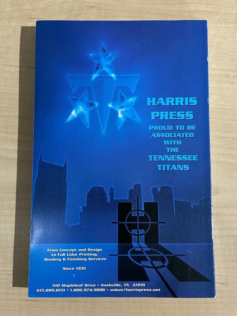 2002 TENNESSEE TITANS MEDIA GUIDE WITH STEVE MCNAIR COVER 431 PAGES