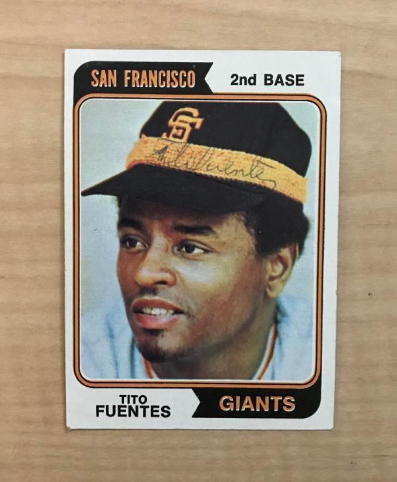 TITO FUENTES SAN FRANCISCO GIANTS SIGNED VINTAGE 1974 TOPPS CARD #305 W/COA