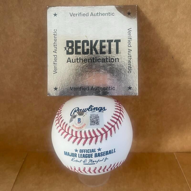 OSCAR COLAS WHITE SOX SIGNED AUTOGRAPHED M.L. BASEBALL BECKETT AUTH