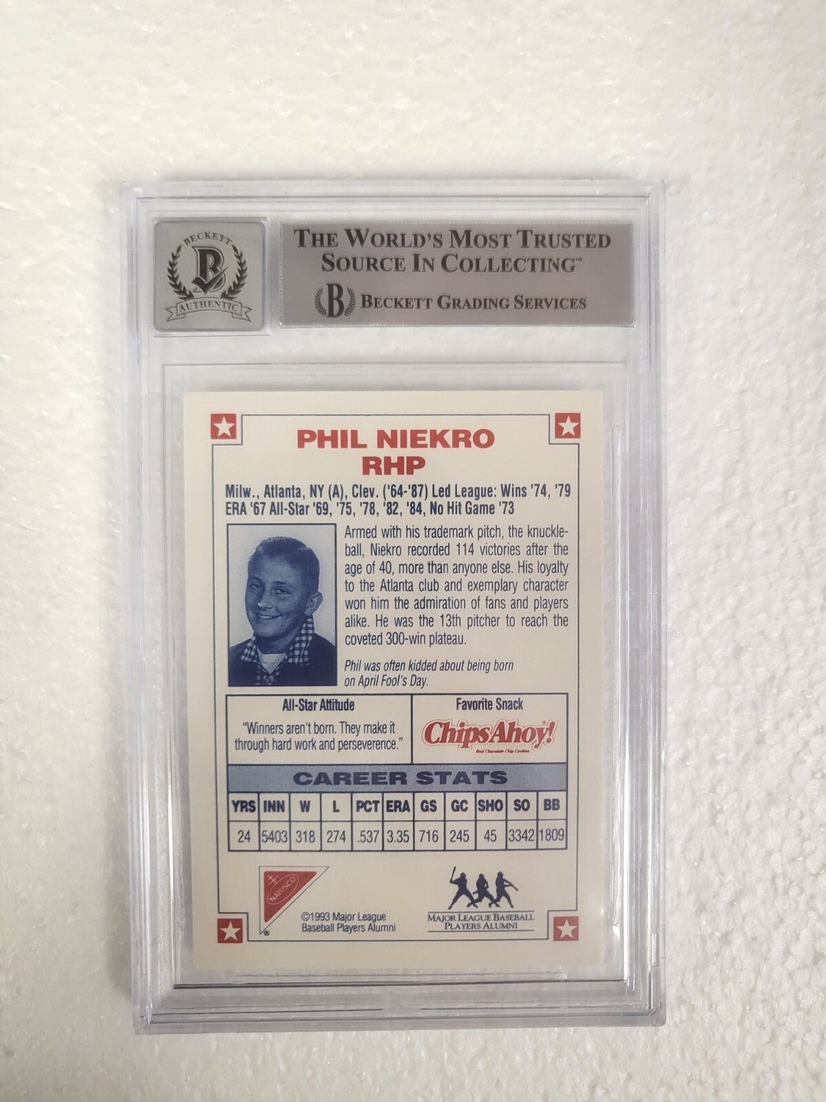 1993 NABISCO ALL-STAR PHIL NIEKRO BRAVES SIGNED CARD #257 BECKETT 10 AUTO