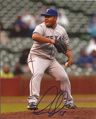 JOE ORTIZ TEXAS RANGERS SIGNED AUTOGRAPHED 8X10 PHOTO W/COA