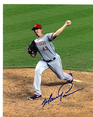 MANNY PARRA CINCINNATI REDS #43 SIGNED AUTOGRAPHED 8X10 PHOTO