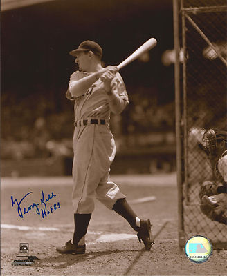 GEORGE KELL HOF 83 DECEASED DETROIT TIGERS SIGNED AUTOGRAPHED 8X10 PHOTO W/COA B