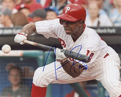 JUAN PIERRE PHILADELPHIA PHILLIES BUNTING AUTOGRAPHED SIGNED 8X10 PHOTO