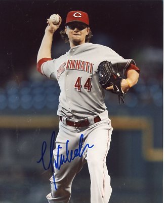 MIKE LEAKE CINCINNATI REDS SIGNED 8X10 PHOTO W/COA