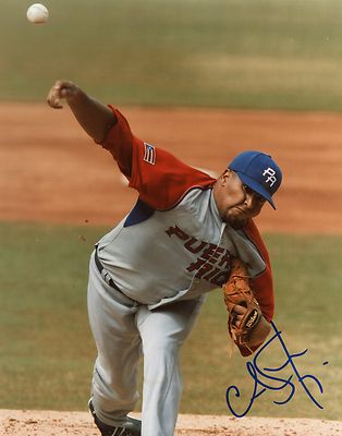 ANDRES SANTIAGO PUERTO RICO LOS ANGELES DODGERS ACTION SIGNED 8X10