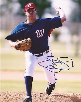 SAMMY SOLIS WASHINGTON NATIONALS SIGNED AUTOGRAPHED ACTION 8X10 PHOTO W/COA