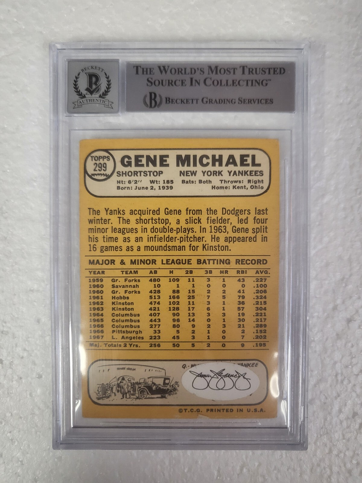 1968 TOPPS GENE MICHAEL NEW YORK YANKEES SIGNED AUTO #299 CARD BECKETT 10 AUTO