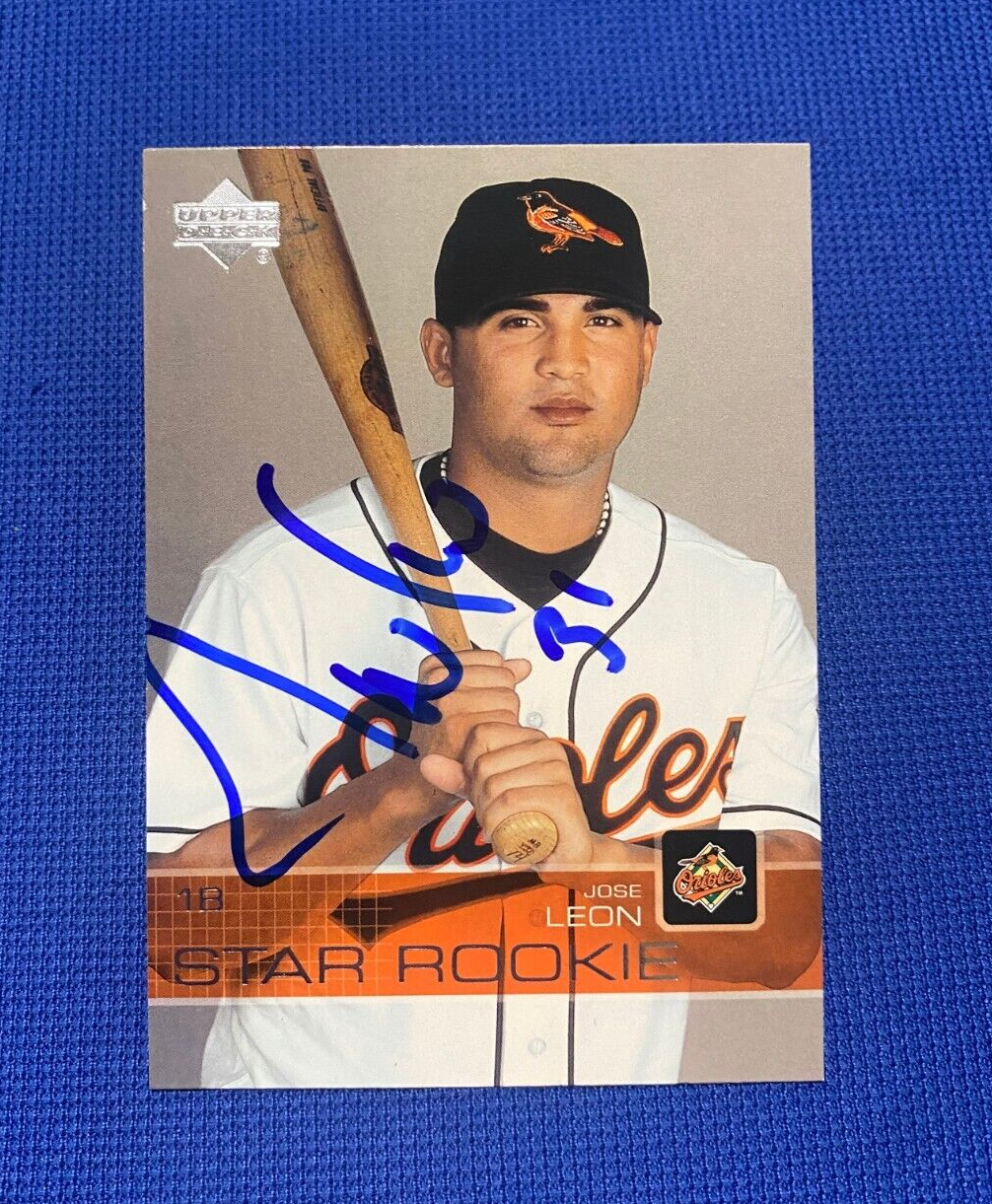 2002 UPPER DECK JOSE LEON BALTIMORE ORIOLES SIGNED AUTOGRAPHED #3 CARD W/COA
