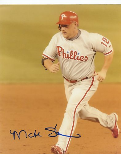 MATT  STAIRS    PHILADELPHIA  PHILLIES SIGNED 8X10