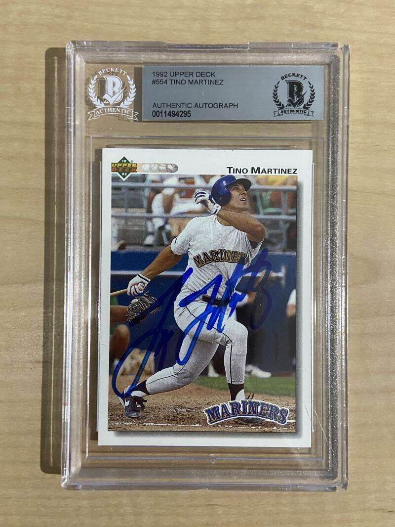 1992 UPPER DECK TINO MARTINEZ MARINERS SIGNED CARD BECKETT AUTHENTIC AUTO