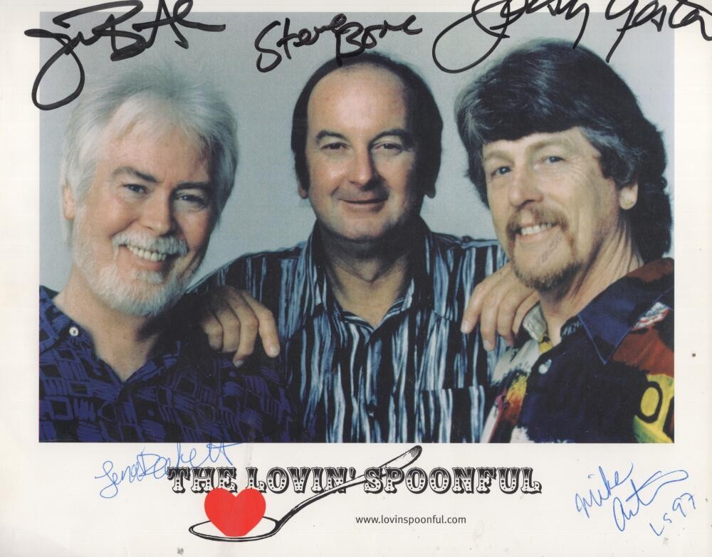 THE LOVIN SPOONFUL  SIGNED AUTOGRAPHED 8X10 PHOTO W/ COA
