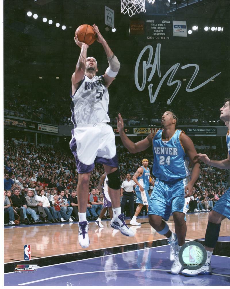BRAD MILLER SACRAMENTO KINGS   SIGNED AUTOGRAPHED 8X10 PHOTO W/ COA