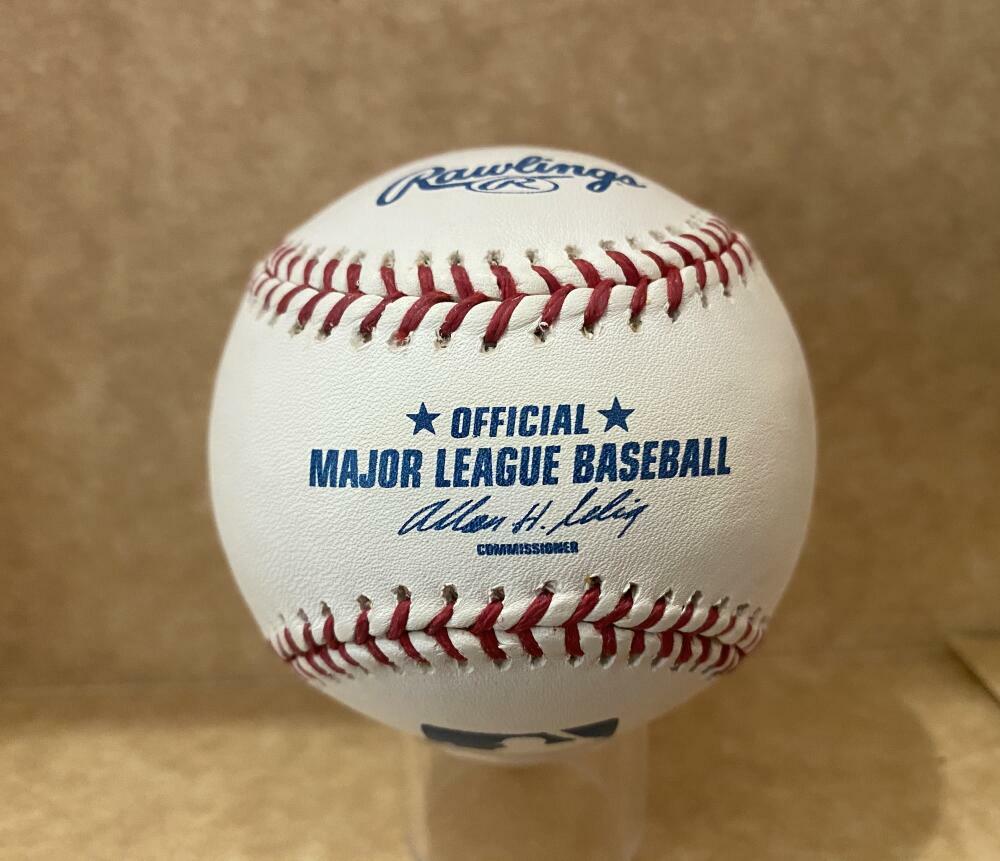 DENNY BAUTISTA ROYALS/PIRATES SIGNED AUTOGRAPHED M.L. BASEBALL W/ COA