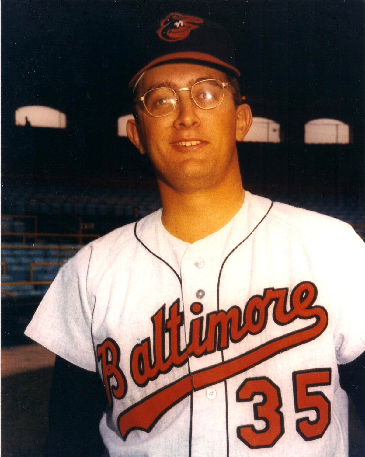 ROGER NELSON BALTIMORE ORIOLES UNSIGNED 8X10 PHOTO