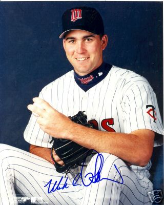 MARK REDMAN MINNESOTA TWINS SIGNED 8X10 PHOTO W/COA