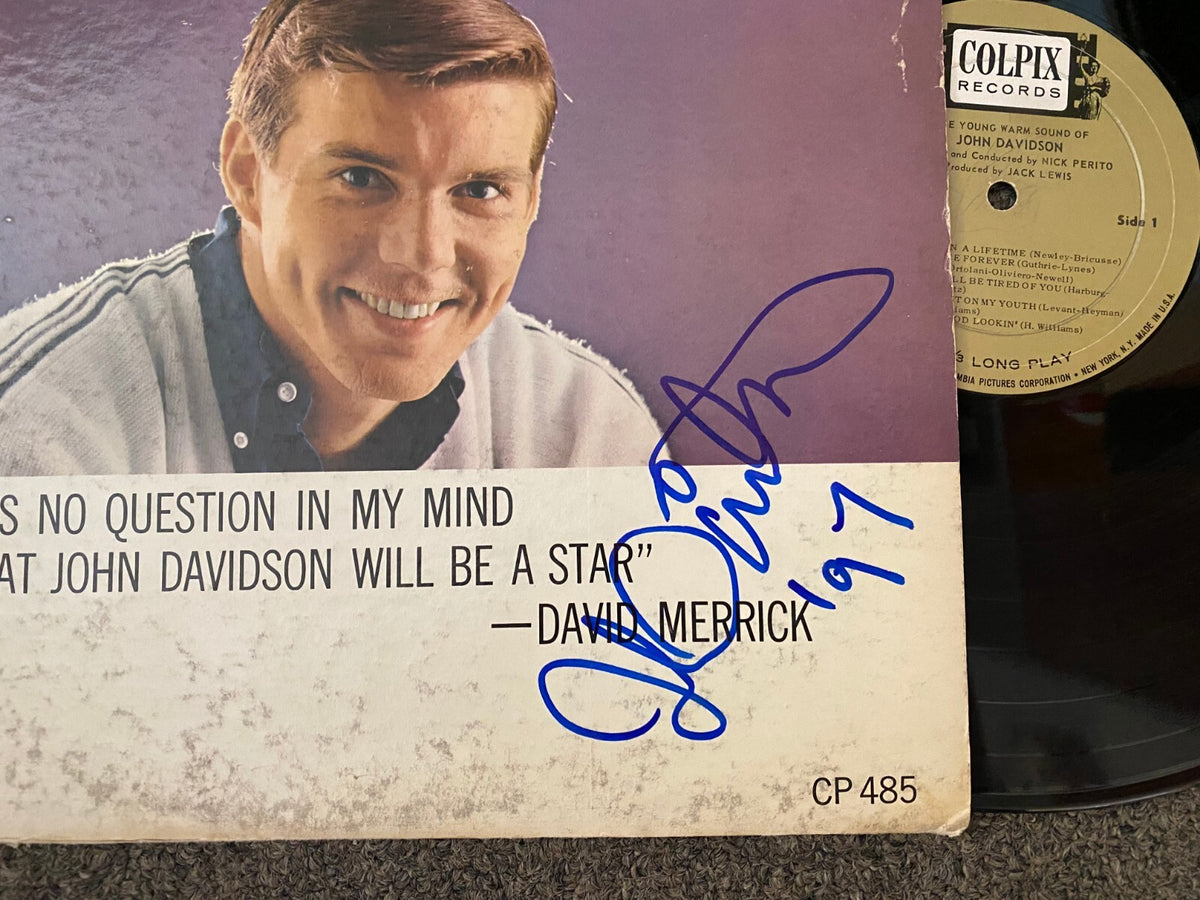 JOHN DAVIDSON MUSIC STAR SIGNED AUTOGRAPHED VINYL RECORD ALBUM W/COA